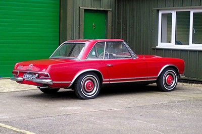 Lot 18 - 1964 Mercedes-Benz 230SL