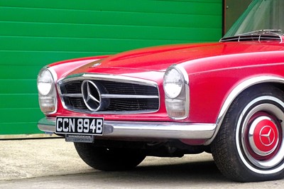 Lot 18 - 1964 Mercedes-Benz 230SL