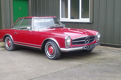 Lot 18 - 1964 Mercedes-Benz 230SL