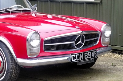 Lot 18 - 1964 Mercedes-Benz 230SL