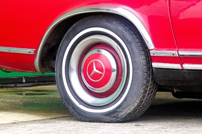 Lot 18 - 1964 Mercedes-Benz 230SL