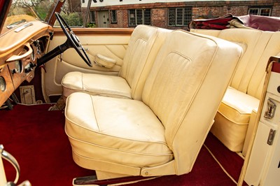 Lot 98 - 1952 Bentley MkVI 4½ Litre Drophead Coupe