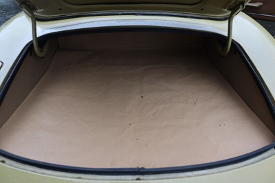 Lot 73 - 1974 Jaguar E-Type V12 Roadster