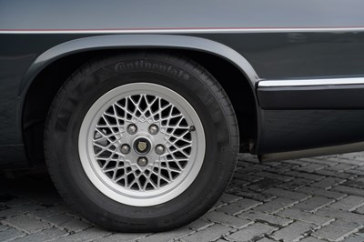 Lot 112 - 1990 Jaguar XJ-S V12 Convertible