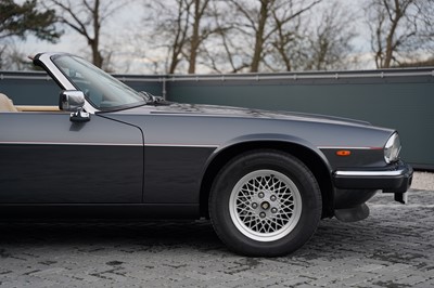 Lot 112 - 1990 Jaguar XJ-S V12 Convertible