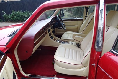 Lot 43 - 1987 Bentley Turbo R