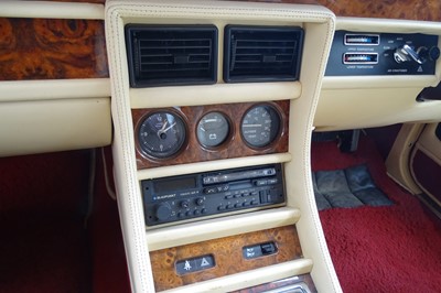Lot 43 - 1987 Bentley Turbo R