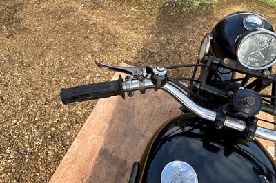Lot 215 - 1937 Velocette MOV