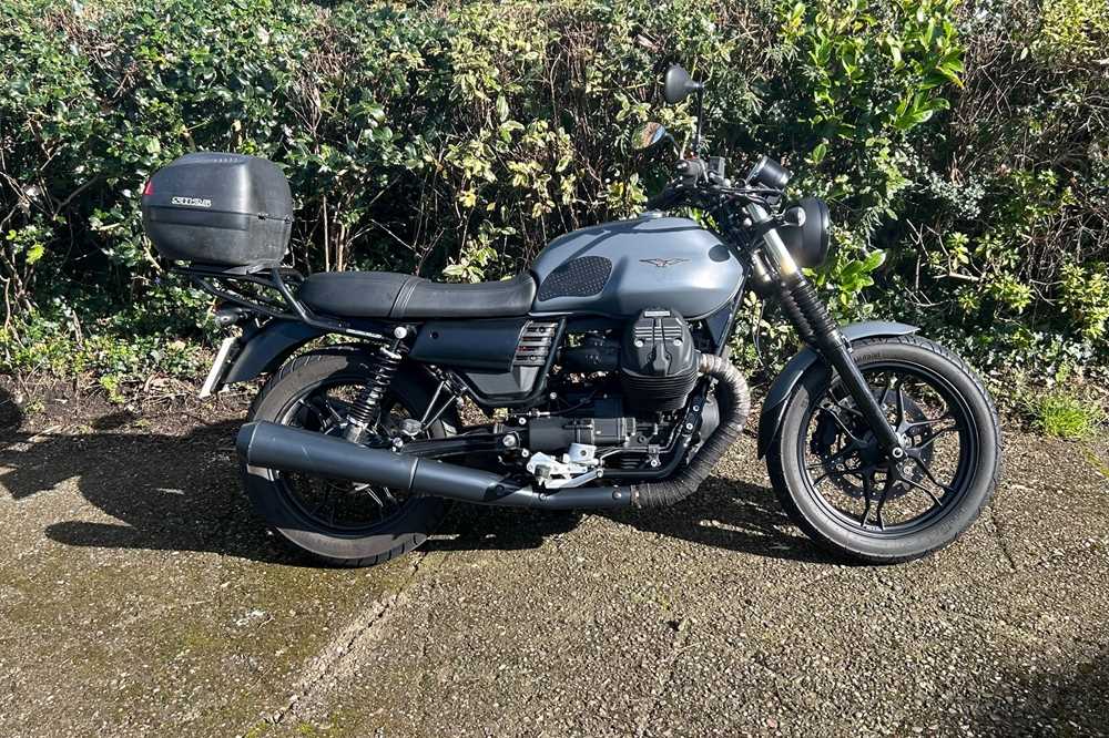 Lot 361 - 2019 Moto Guzzi V7 III Stone
