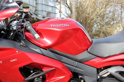 Lot 270 - 2013 Triumph Sprint GT 1050
