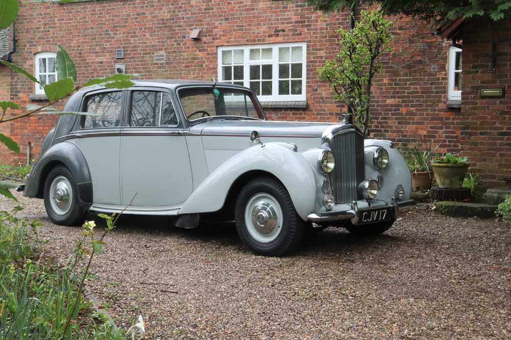 Lot 35 - 1951 Bentley MkVI Saloon