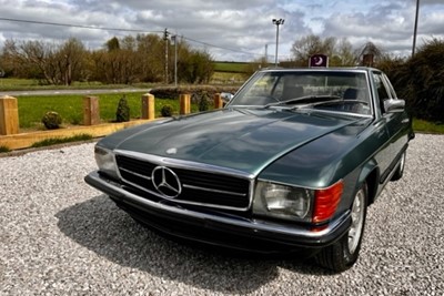 Lot 25 - 1984 Mercedes-Benz 280SL