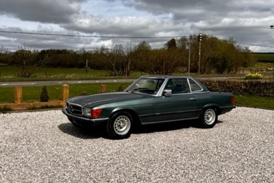 Lot 25 - 1984 Mercedes-Benz 280SL