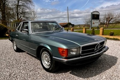 Lot 25 - 1984 Mercedes-Benz 280SL