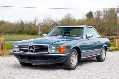 Lot 25 - 1984 Mercedes-Benz 280SL