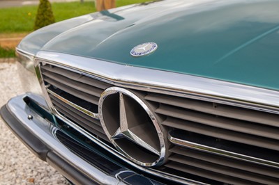 Lot 25 - 1984 Mercedes-Benz 280SL