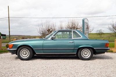 Lot 25 - 1984 Mercedes-Benz 280SL