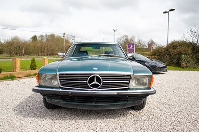 Lot 25 - 1984 Mercedes-Benz 280SL