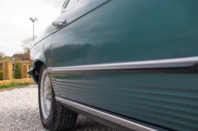 Lot 25 - 1984 Mercedes-Benz 280SL