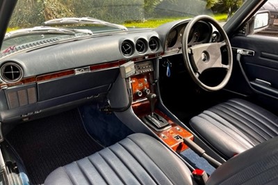 Lot 25 - 1984 Mercedes-Benz 280SL