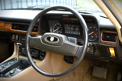 Lot 39 - 1987 Jaguar XJ-SC 5.3