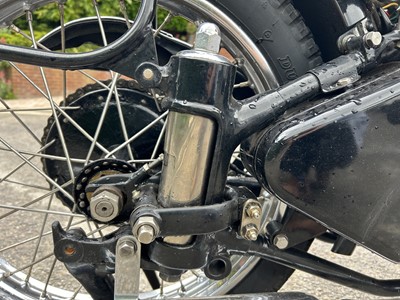 Lot 281 - 1952 Ariel VHA  Red Hunter
