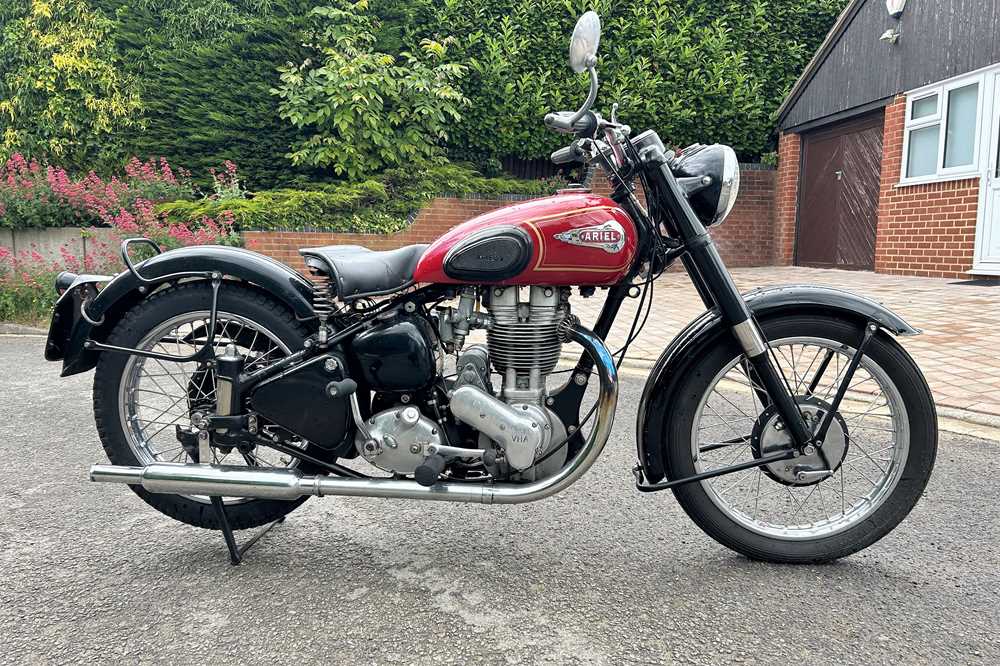 Lot 281 - 1952 Ariel VHA  Red Hunter