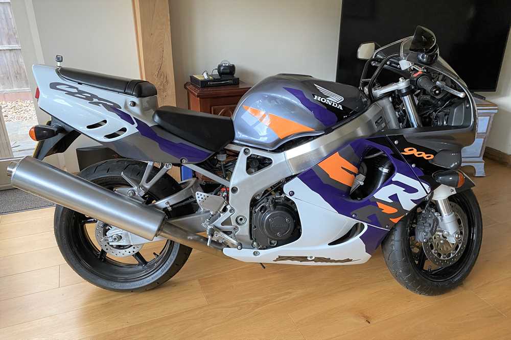 Lot 202 - 1996 Honda CBR900 RR Fireblade