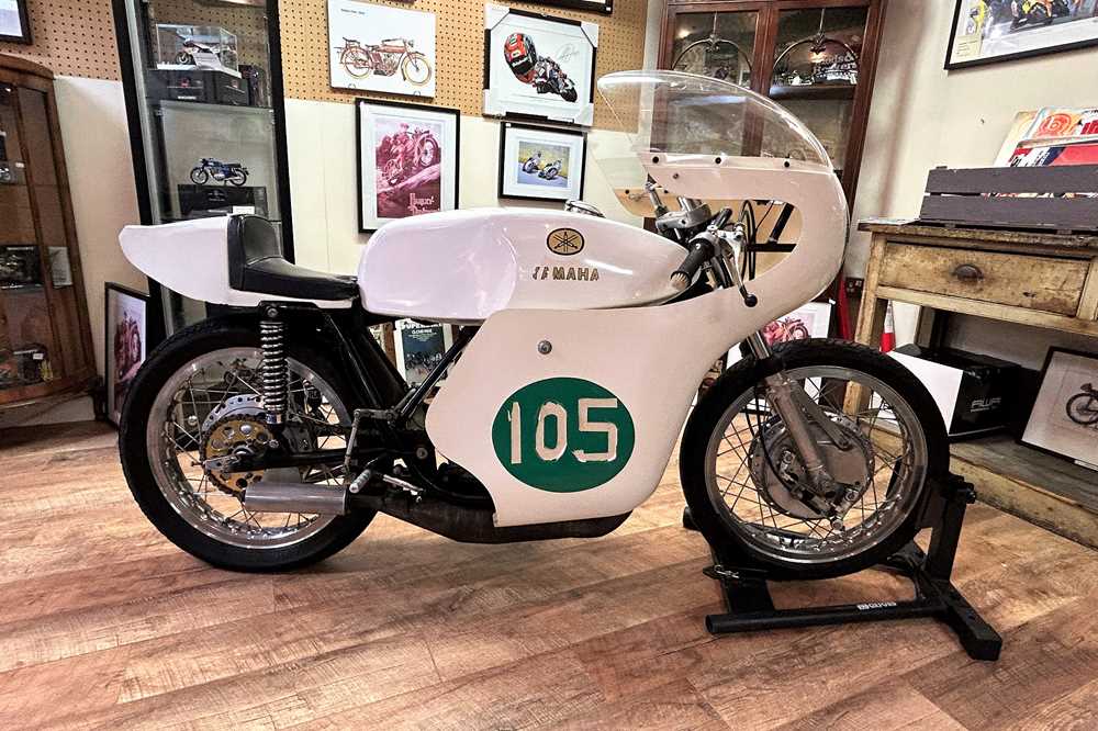 Lot 147 - c.1960s Yamaha TD1B