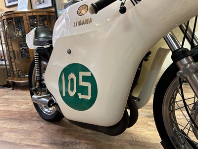 Lot 147 - c.1960s Yamaha TD1B