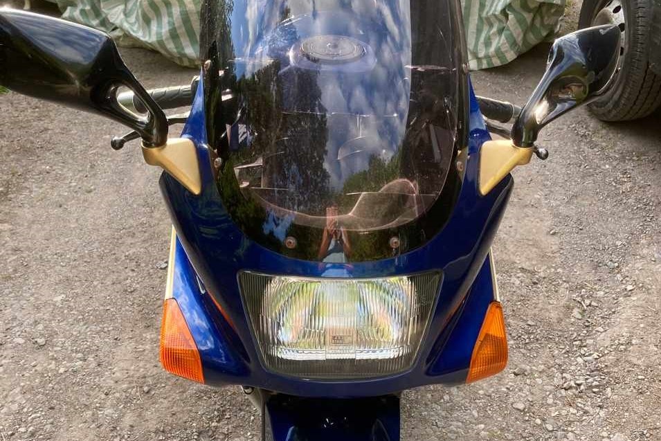 Lot 159 - 1989 Kawasaki ZX10