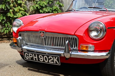 Lot 137 - 1971 MG B Roadster