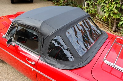 Lot 137 - 1971 MG B Roadster