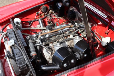 Lot 137 - 1971 MG B Roadster