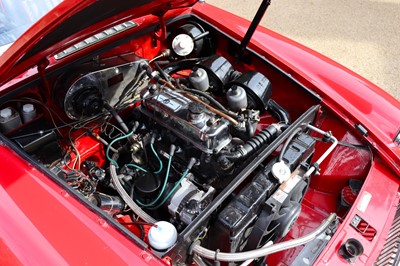 Lot 137 - 1971 MG B Roadster