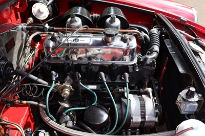 Lot 137 - 1971 MG B Roadster