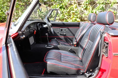 Lot 137 - 1971 MG B Roadster