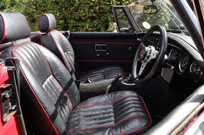 Lot 137 - 1971 MG B Roadster