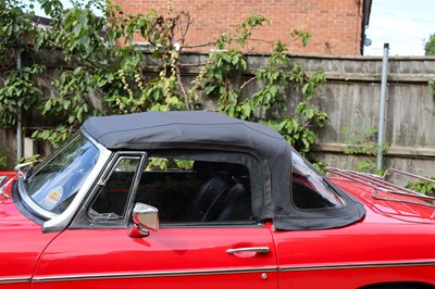 Lot 137 - 1971 MG B Roadster