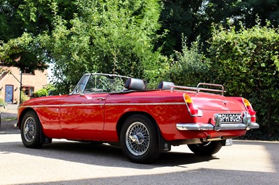 Lot 137 - 1971 MG B Roadster