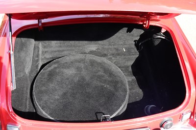 Lot 137 - 1971 MG B Roadster