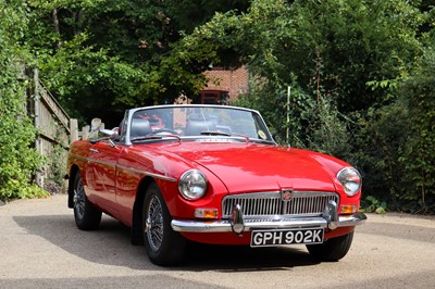 Lot 137 - 1971 MG B Roadster