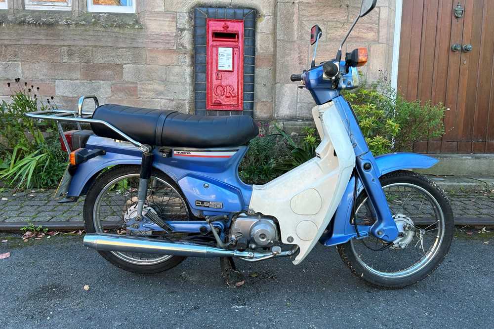 Lot 405 - 1998 Honda C90 Cub