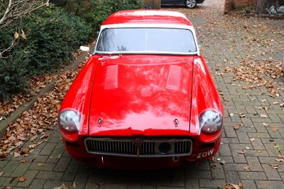 Lot 98 - 1967 MG B Roadster Race Car