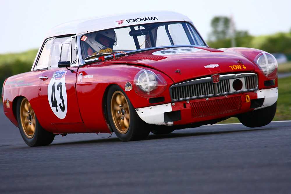 Lot 98 - 1967 MG B Roadster Race Car
