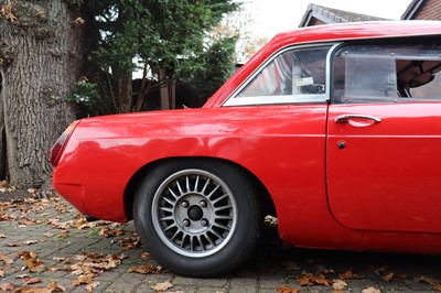 Lot 98 - 1967 MG B Roadster Race Car