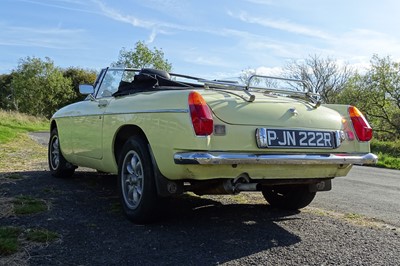 Lot 37 - 1976 MG B Roadster