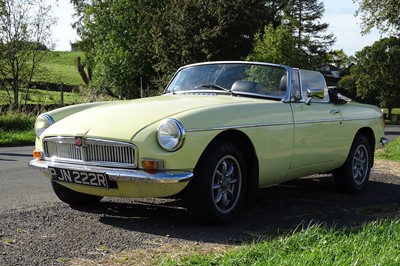 Lot 37 - 1976 MG B Roadster