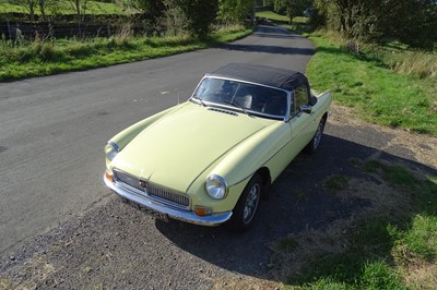 Lot 37 - 1976 MG B Roadster