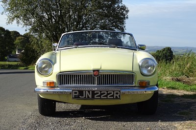 Lot 37 - 1976 MG B Roadster